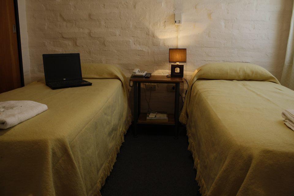 Hotel La Fundacion General Roca Zewnętrze zdjęcie